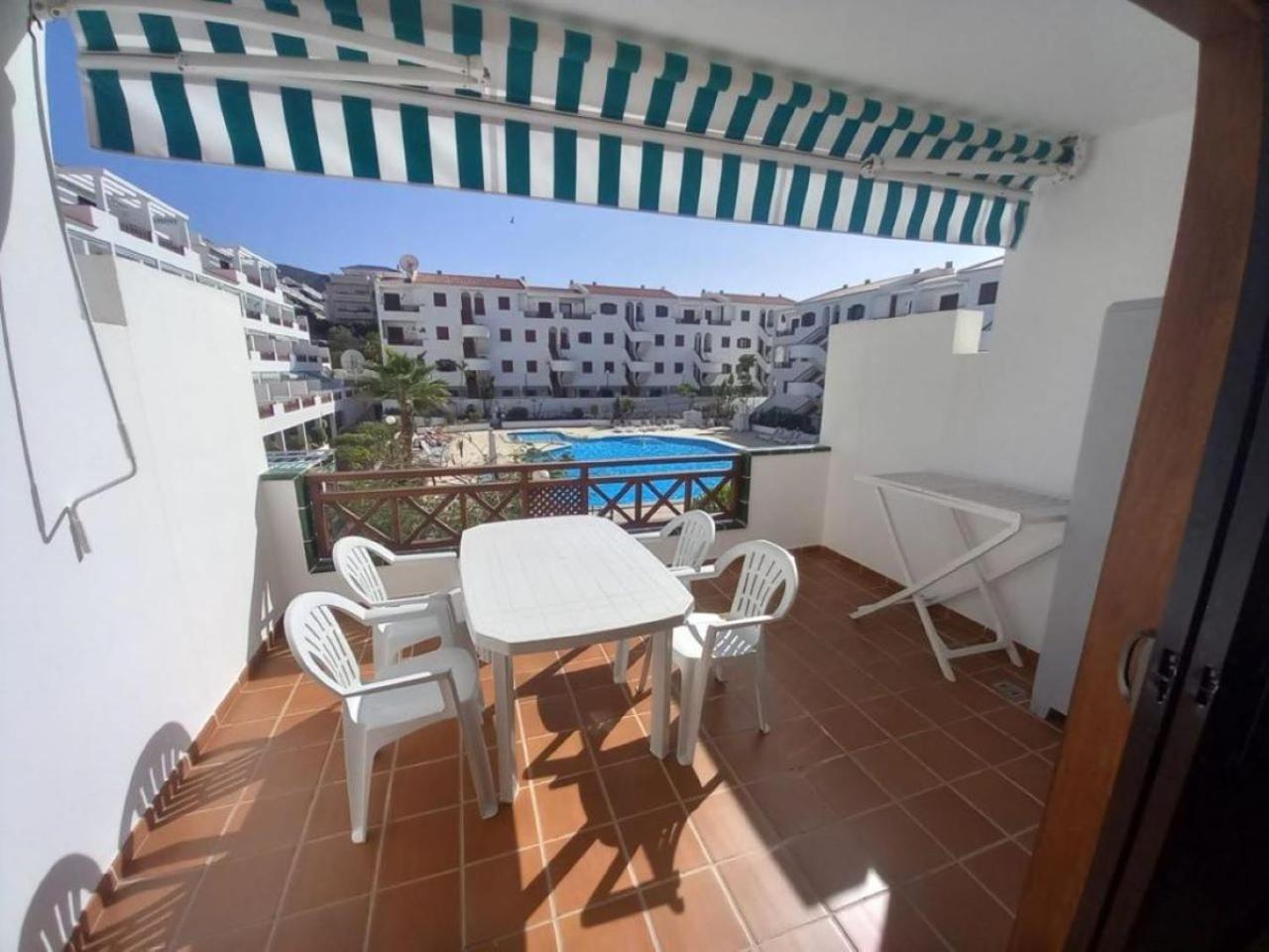 Victoria Court 2 - Lovely Apartment 65 Los Cristianos  Eksteriør bilde
