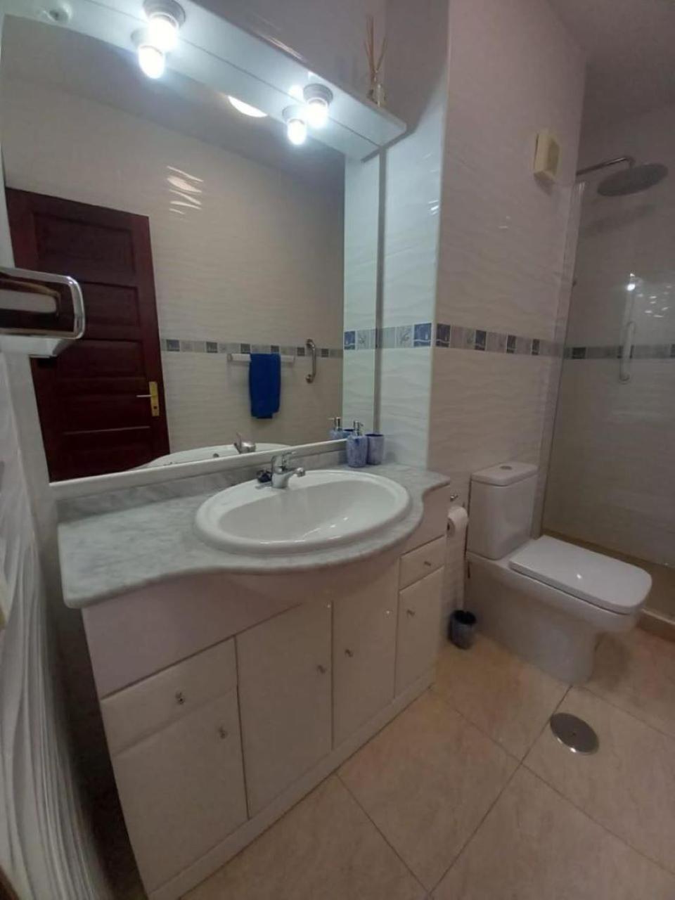 Victoria Court 2 - Lovely Apartment 65 Los Cristianos  Eksteriør bilde