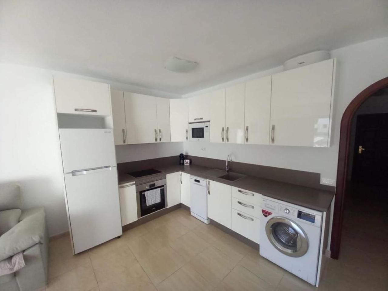 Victoria Court 2 - Lovely Apartment 65 Los Cristianos  Eksteriør bilde